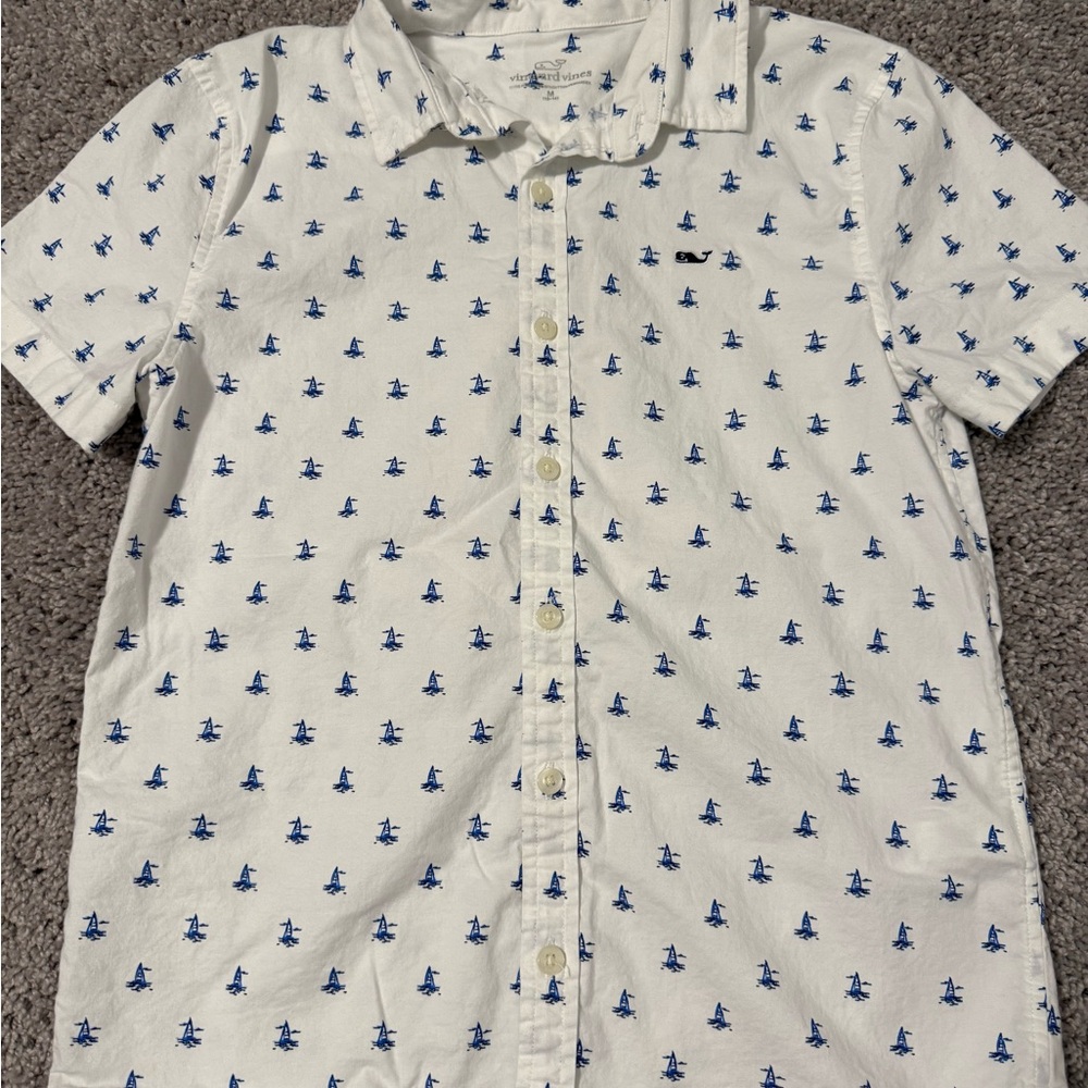 Vineyard Vines White and Blue Casual Button Down Shirt